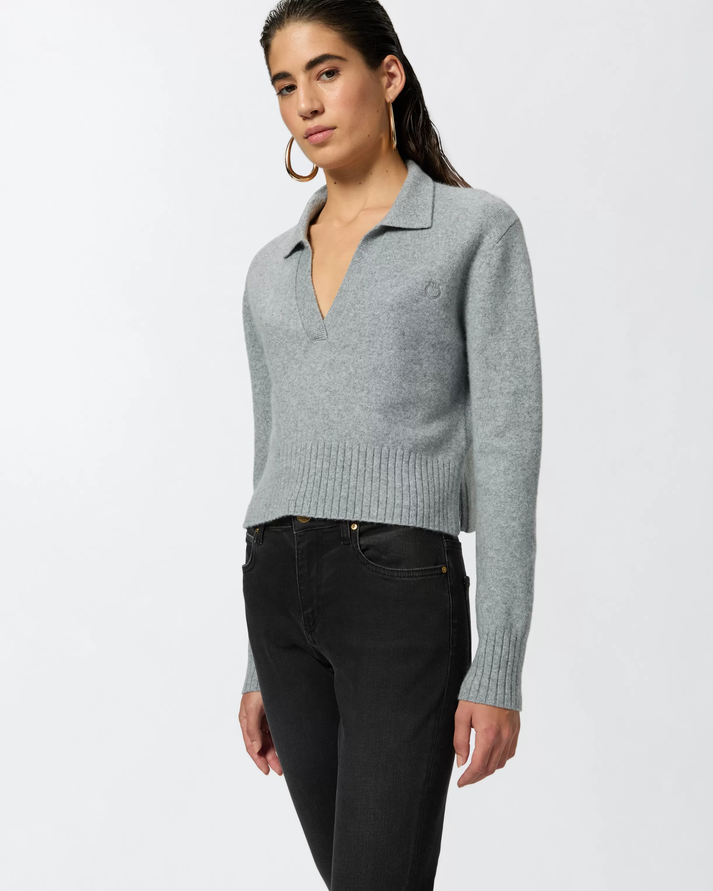 PINKO Short cashmere-blend sweater with collar