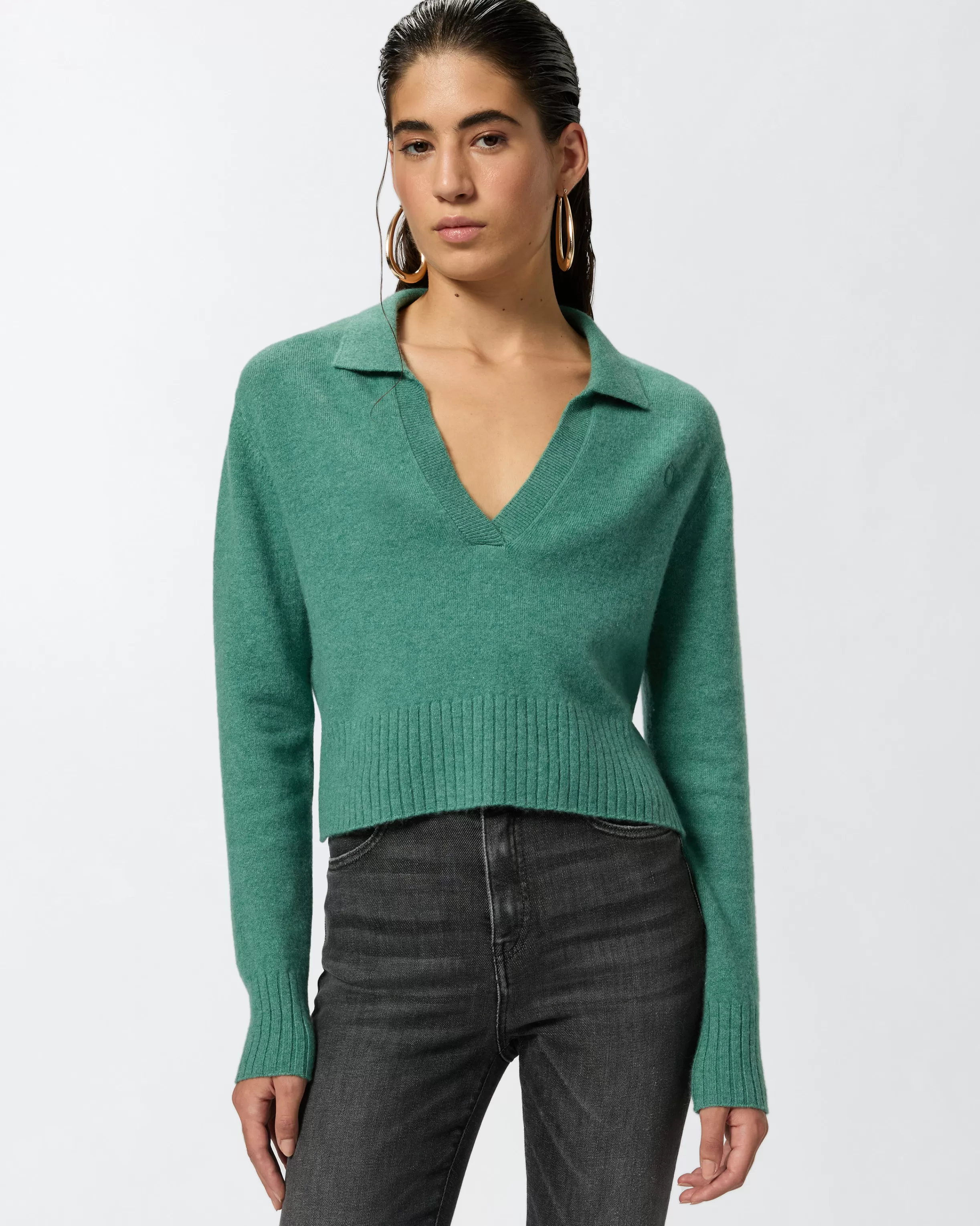 PINKO Short cashmere-blend sweater with collar