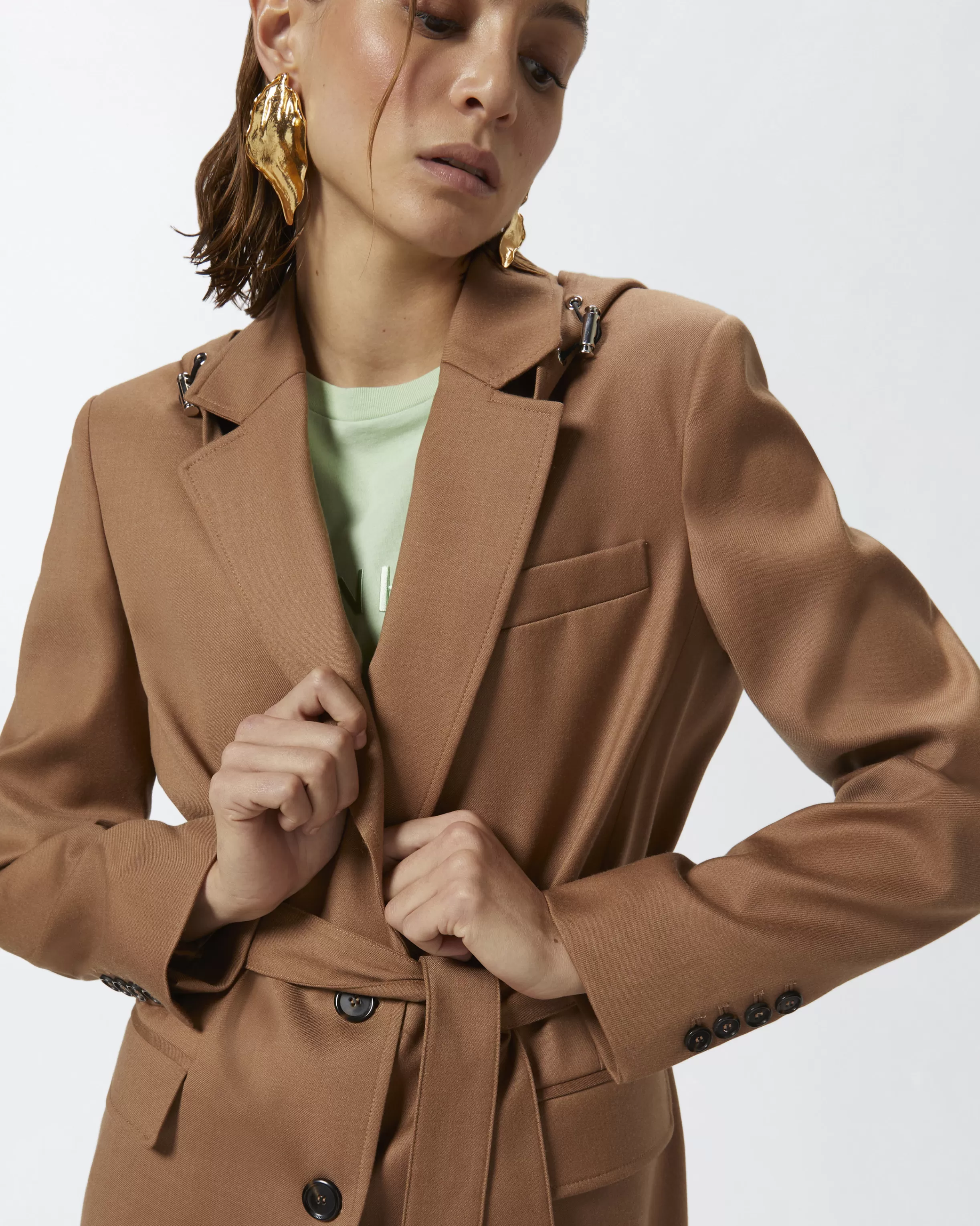 singlebreasted_flannel_blazer_with_hood_and_belt_2-1.webp PINKO Single-breasted flannel blazer with hood and belt